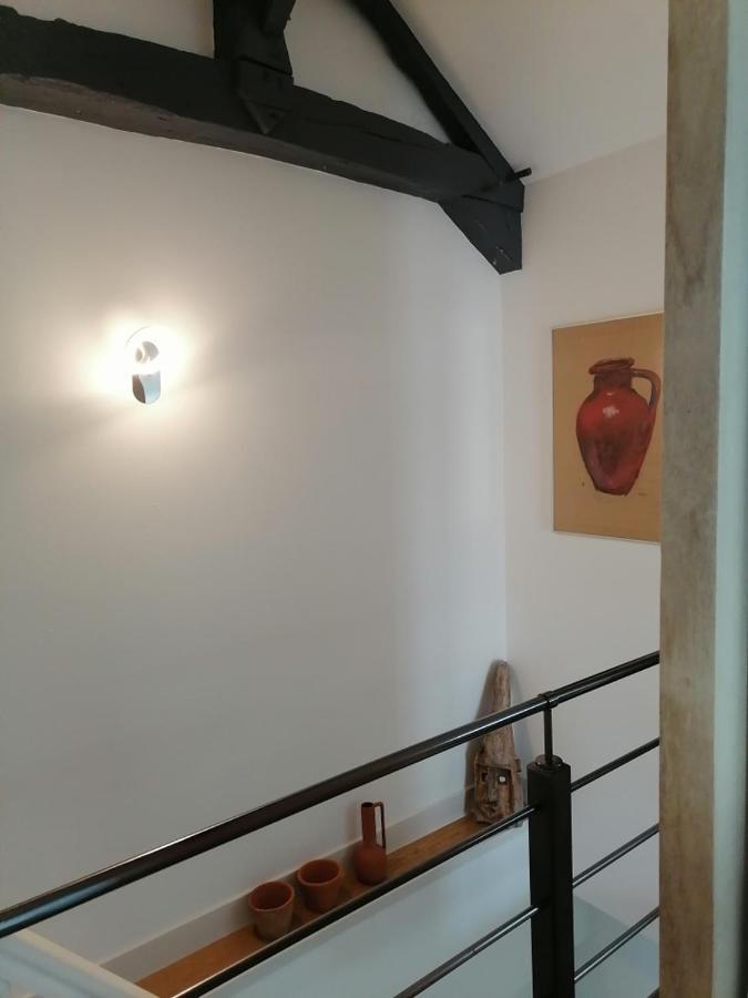 Gite La Maison La Saint-Aubin-d'Aubigne Buitenkant foto