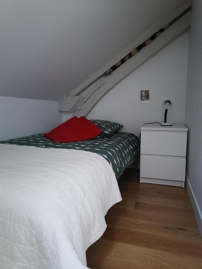 Gite La Maison La Saint-Aubin-d'Aubigne Buitenkant foto